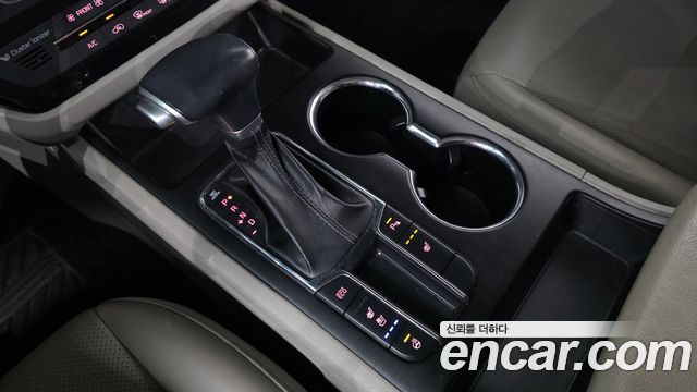 Kia Canival 2020 — photo 9