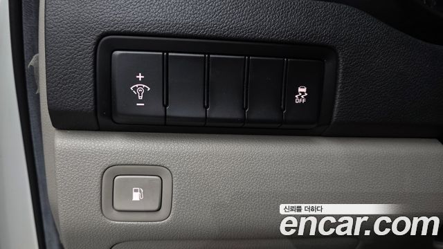 Kia Canival 2020 — photo 13