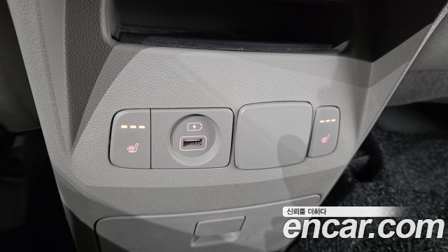 Kia Canival 2020 — photo 19