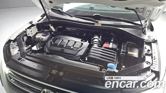Volkswagen Tiguan 2022 — photo 6