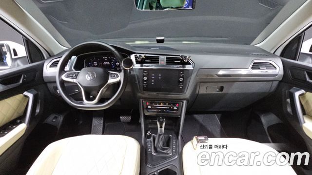 Volkswagen Tiguan 2022 — photo 10
