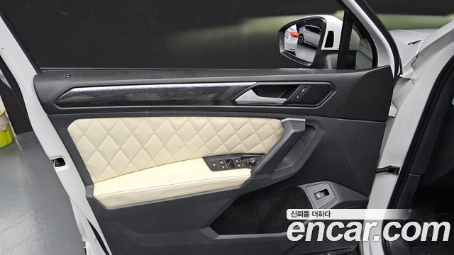 Volkswagen Tiguan 2022 — photo 14