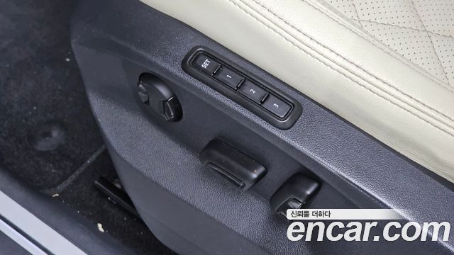 Volkswagen Tiguan 2022 — photo 29
