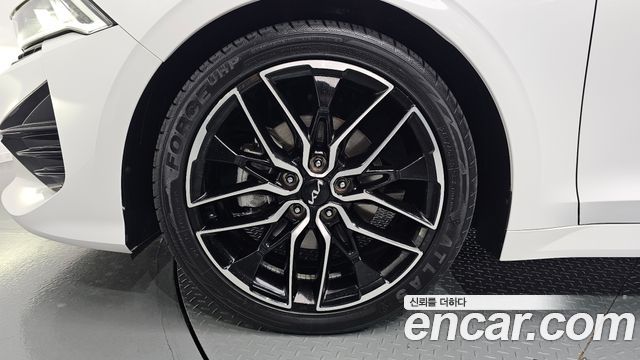 Kia K5 2023 — photo 5