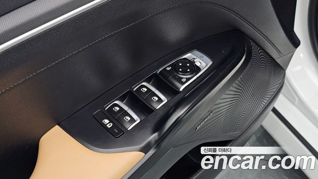 Kia K5 2023 — photo 16