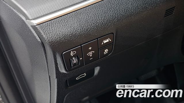 Kia K5 2023 — photo 17