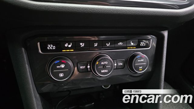 Volkswagen Tiguan 2020 — photo 23