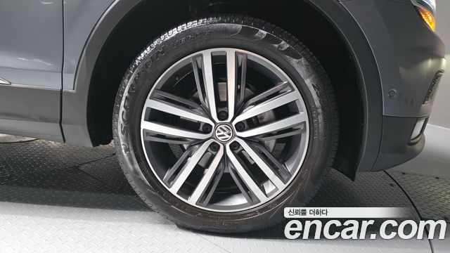 Volkswagen Tiguan 2020 — photo 7