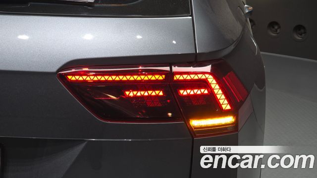Volkswagen Tiguan 2020 — photo 9