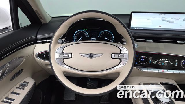 Genesis GV70 2023 — photo 13
