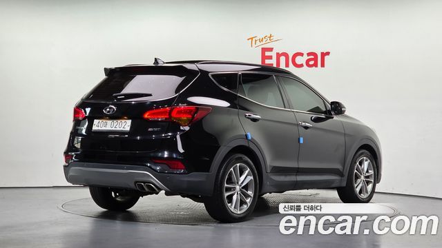 Hyundai Santafe 2017 — photo 2
