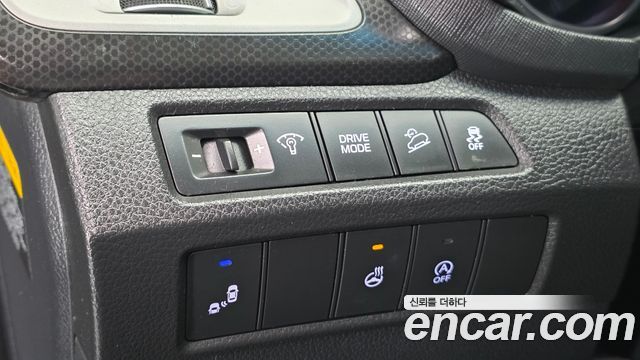 Hyundai Santafe 2017 — photo 13