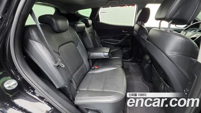 Hyundai Santafe 2017 — photo 19