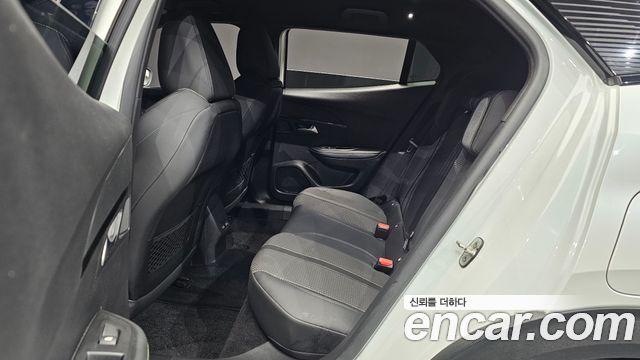 Peugeot 2008 2022 — photo 17