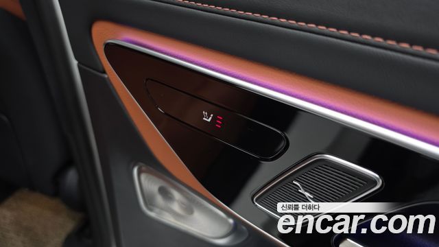 Mercedes-Benz GLC-Class 2025 — photo 27