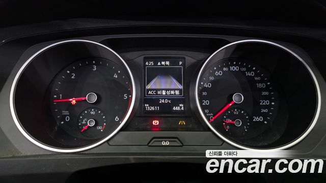 Volkswagen Tiguan 2018 — photo 11