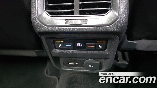 Volkswagen Tiguan 2018 — photo 28