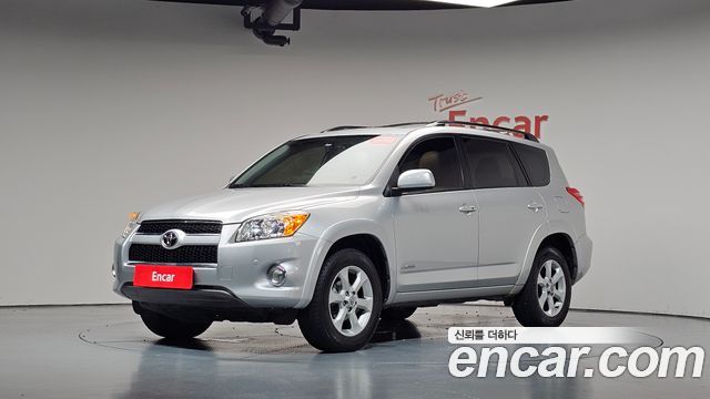 Toyota RAV4 2011 — photo 39