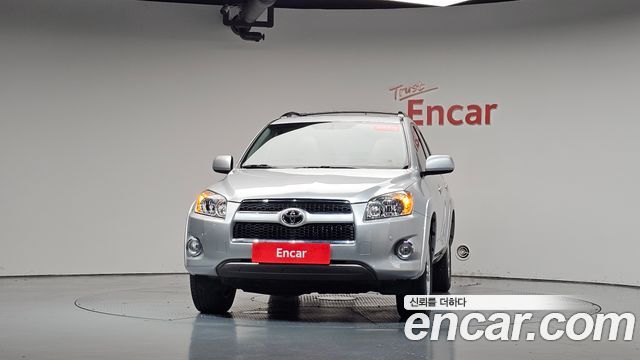 Toyota RAV4 2011 — photo 3