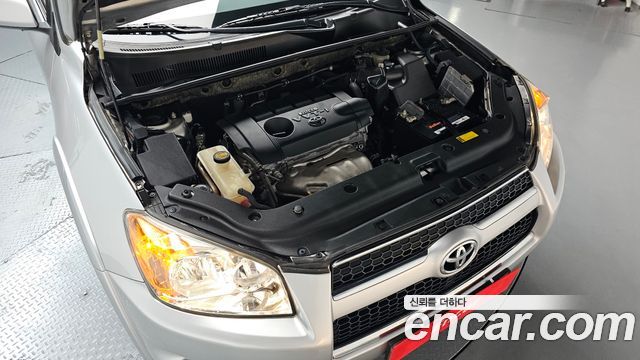 Toyota RAV4 2011 — photo 6