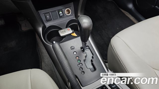 Toyota RAV4 2011 — photo 12