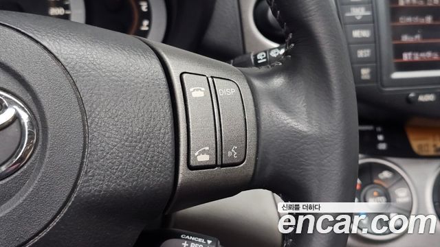 Toyota RAV4 2011 — photo 21