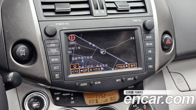 Toyota RAV4 2011 — photo 27
