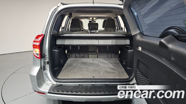 Toyota RAV4 2011 — photo 38