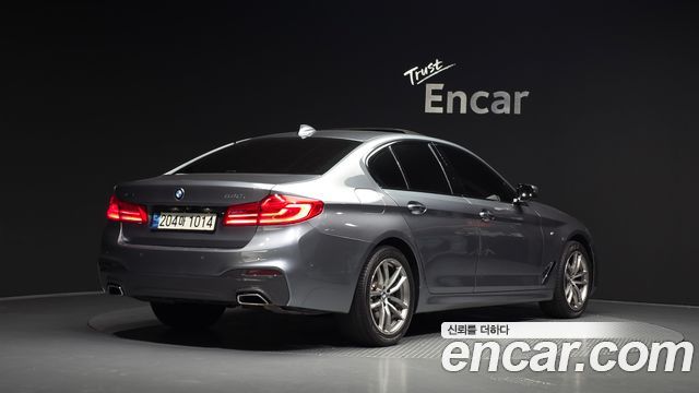 BMW 5-Series 2017 — photo 2