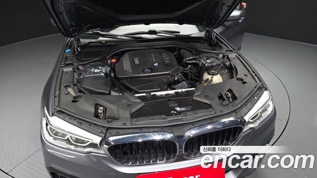 BMW 5-Series 2017 — photo 6