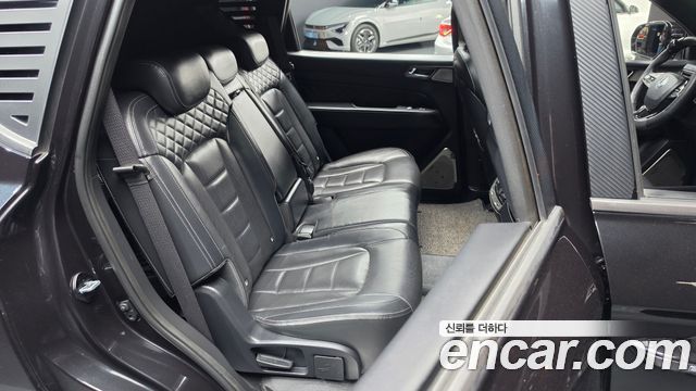 KG Mobility Rexton 2018 — photo 18