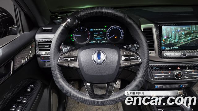 KG Mobility Rexton 2018 — photo 19