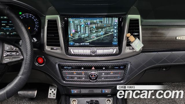 KG Mobility Rexton 2018 — photo 21