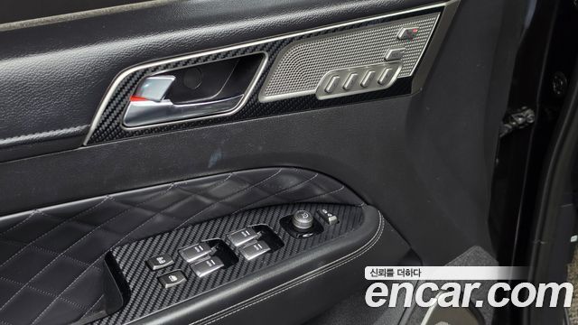 KG Mobility Rexton 2018 — photo 26