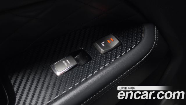 KG Mobility Rexton 2018 — photo 27