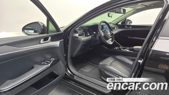 Kia K5 2022 — photo 13