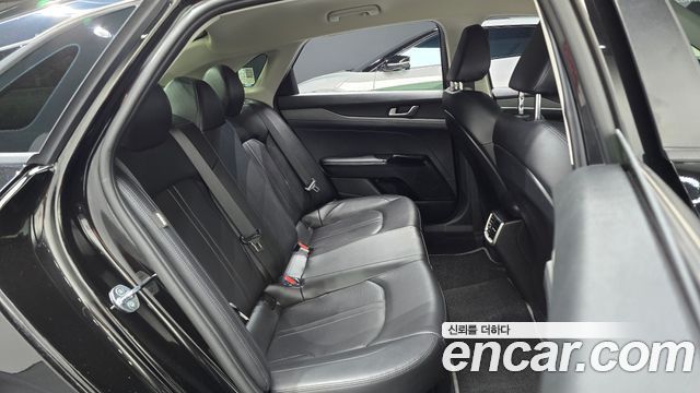 Kia K5 2022 — photo 18