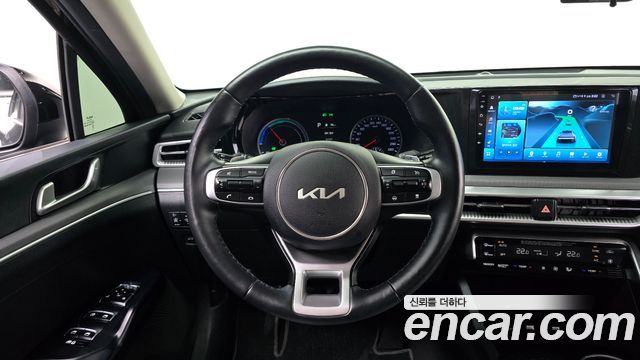 Kia K5 2022 — photo 19
