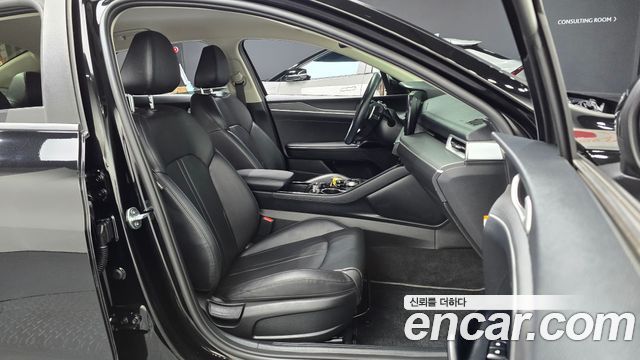 Kia K5 2022 — photo 16