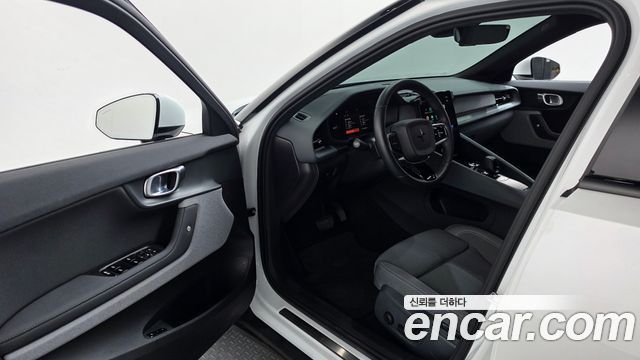 Polestar Polestar 2 2023 — photo 13