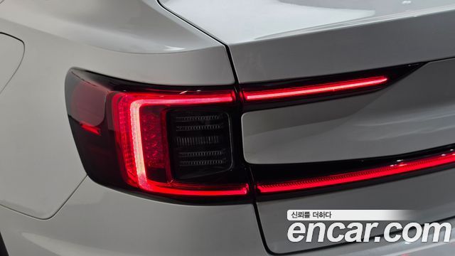 Polestar Polestar 2 2023 — photo 9