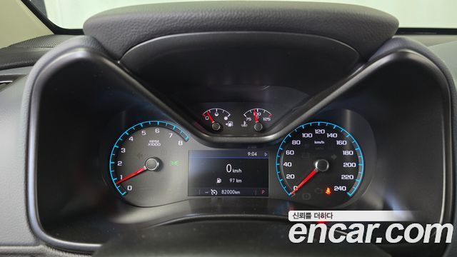 Chevrolet Korea Colorado 2021 — photo 11