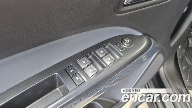 Chevrolet Korea Colorado 2021 — photo 21