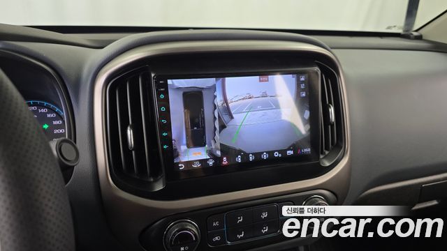 Chevrolet Korea Colorado 2021 — photo 23