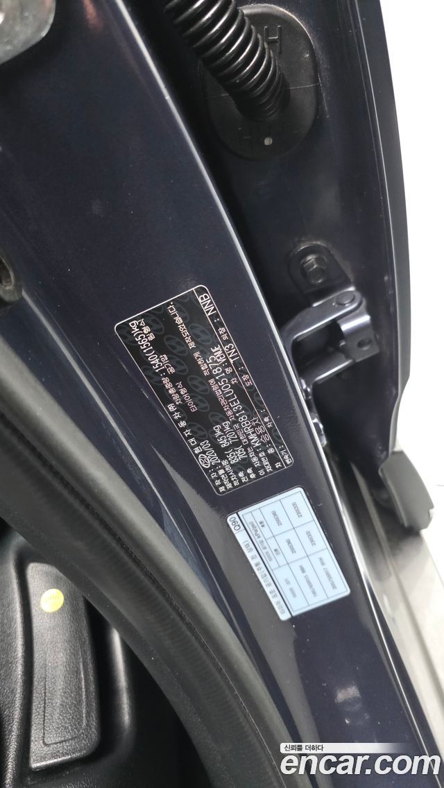 Hyundai Venue 2020 — photo 28