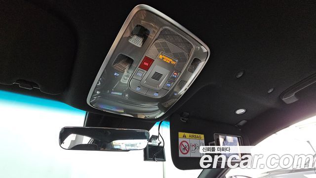 Genesis G90 2022 — photo 24
