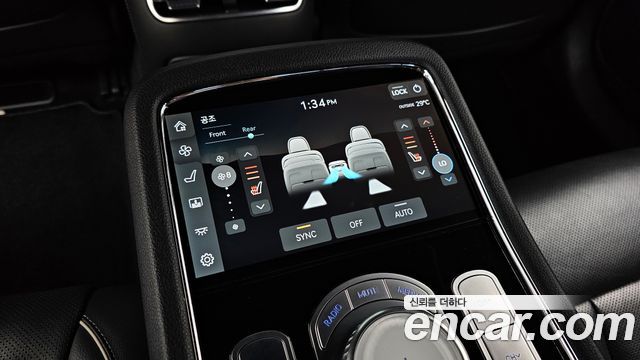 Genesis G90 2022 — photo 25