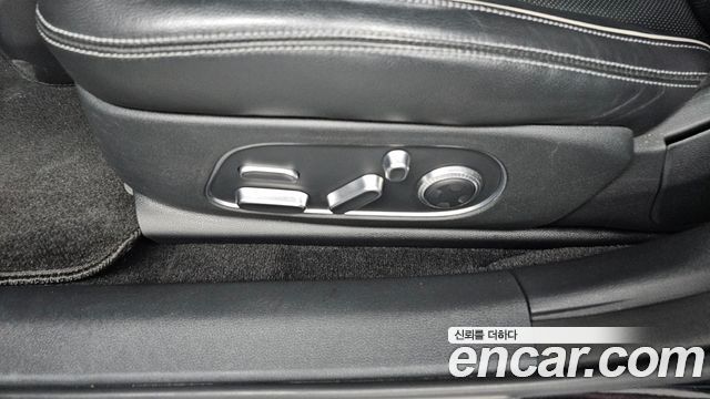 Genesis G90 2022 — photo 31