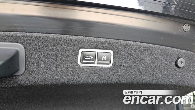 Genesis G90 2022 — photo 33