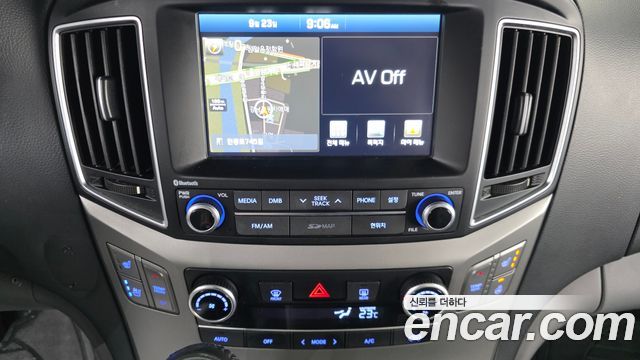Hyundai Starex 2017 — photo 20